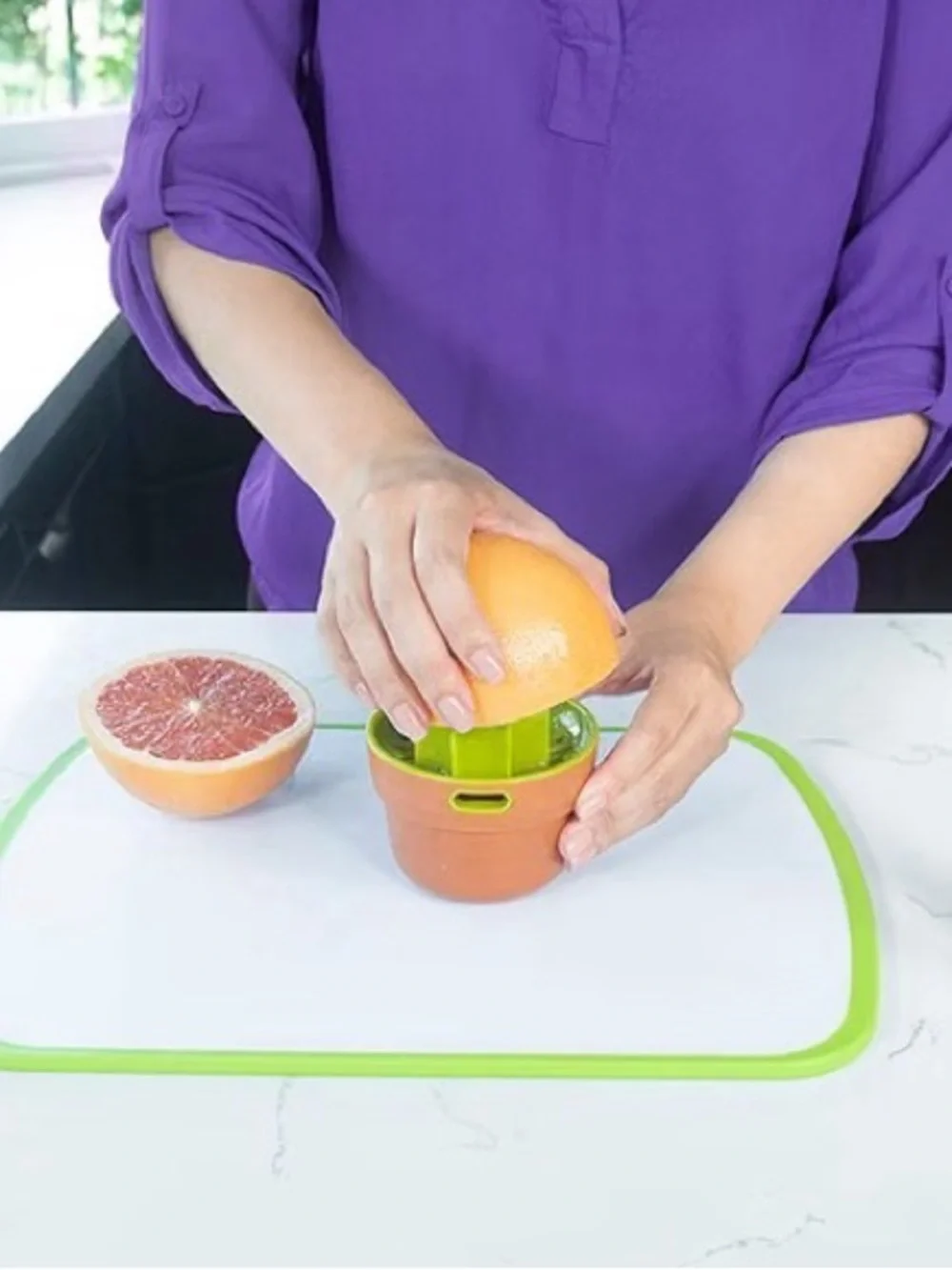 Joie Cactus Citrus Juicer - Lime Green & Terracotta